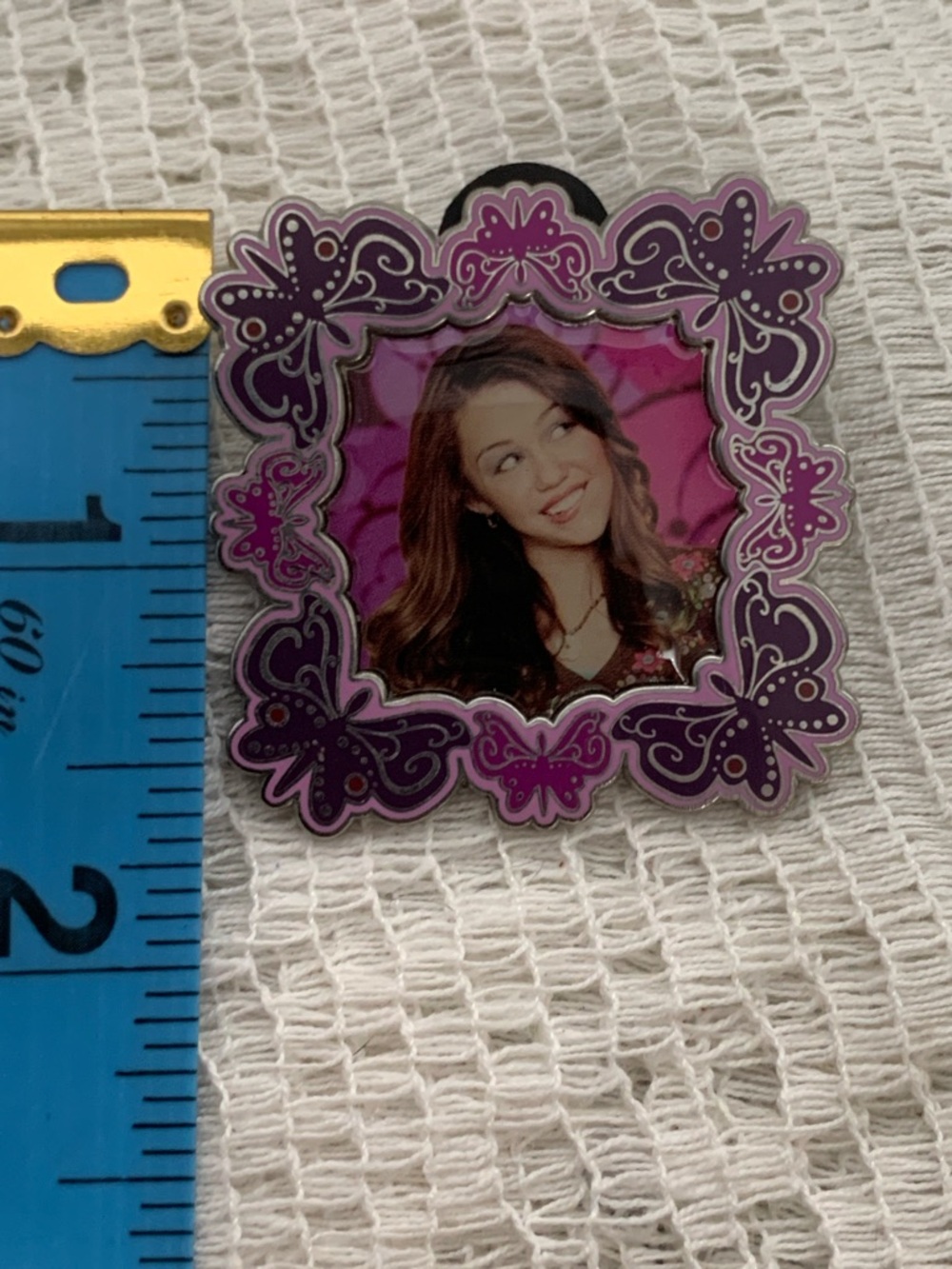 Disney Parks Pin - Hannah Montana Butterfly Frame Purple Pink Miley Cyrus - Picture 6 of 6